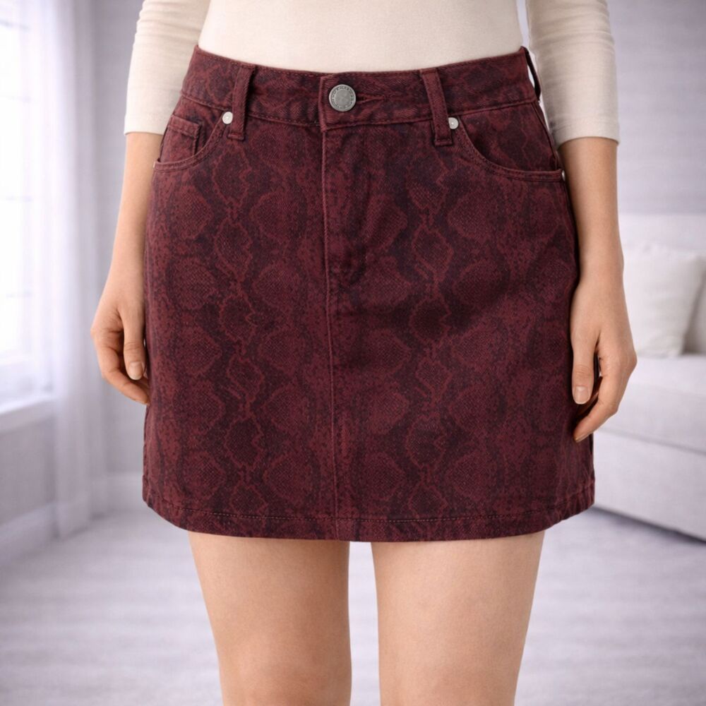 Blank NYC Snake Along Mini Skirt Maroon 28